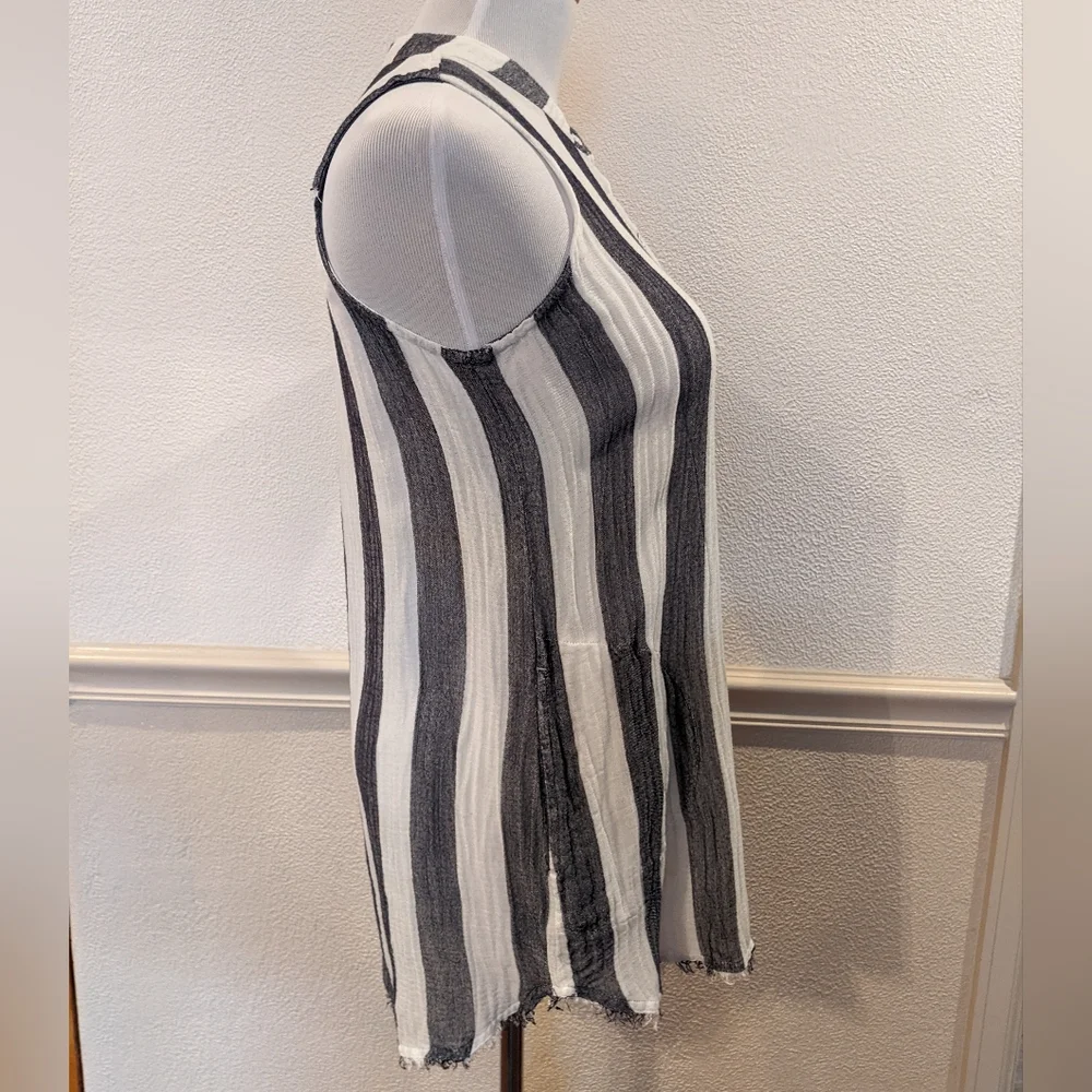 cloth & stone Swing Top w/Pockets - Picture 3 of 7